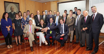 imagen de Las Sociedades de Garantía, CaixaBank y el Ministerio de Industria unen fuerzas para inyectar 662 millones de euros a pymes, autónomos y emprendedores españoles